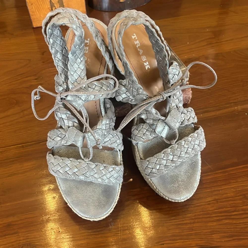 Trask wedges strappy